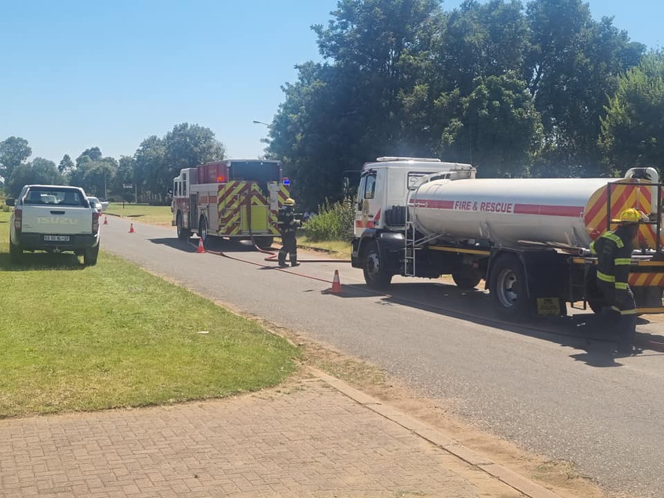 323778428_2305321929647980_6136200909338149645_n Midvaal Fire Brigade helping Emfuleni Community