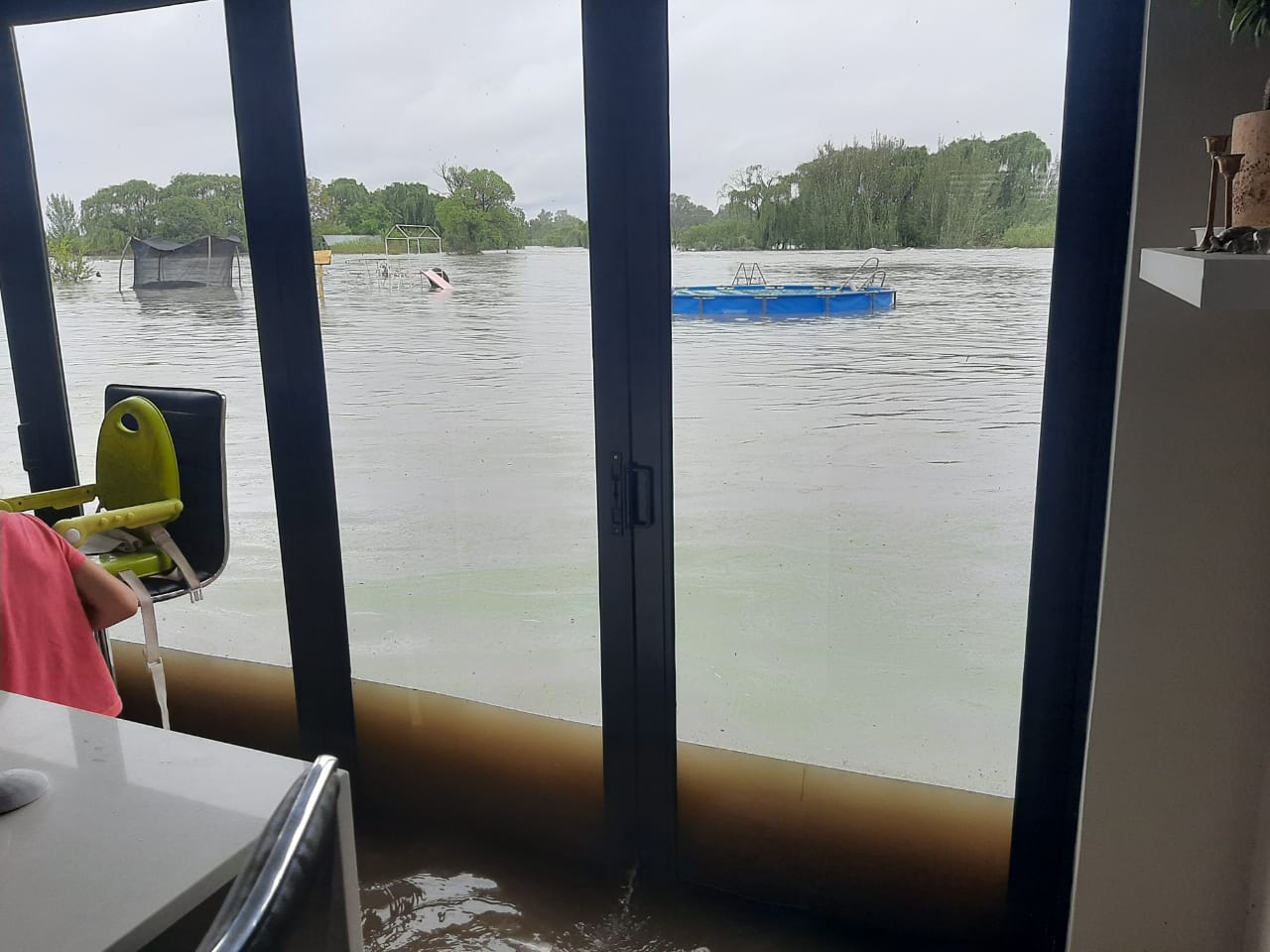 water rises for the moolman family